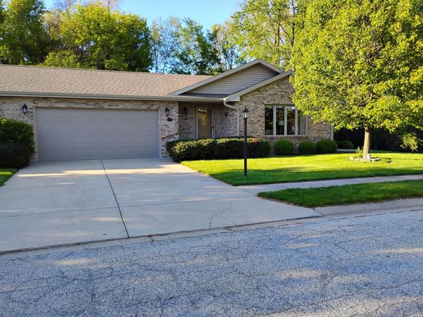 160 Sagamore Pkwy , La Porte, IN 46350