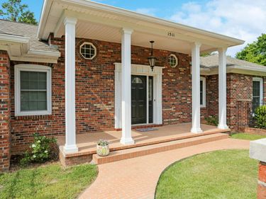 1511 Oxford Drive, Murray, KY 42071