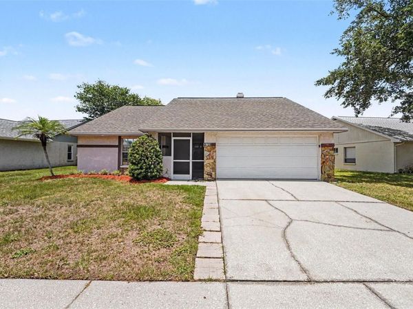 8739 OSAGE DRIVE , TAMPA, FL 33634