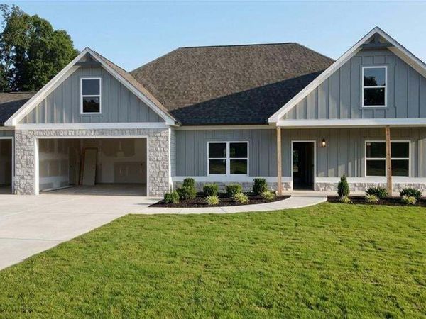 213 Randolph Farms Drive, Dallas, GA 30132