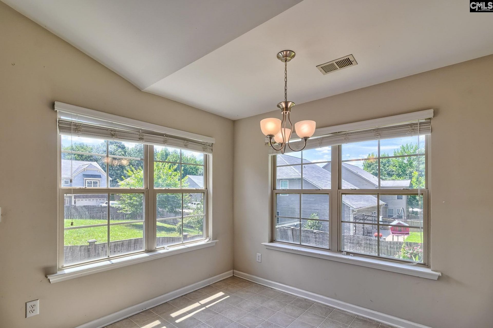 75 Edgerow Court  Photo 13