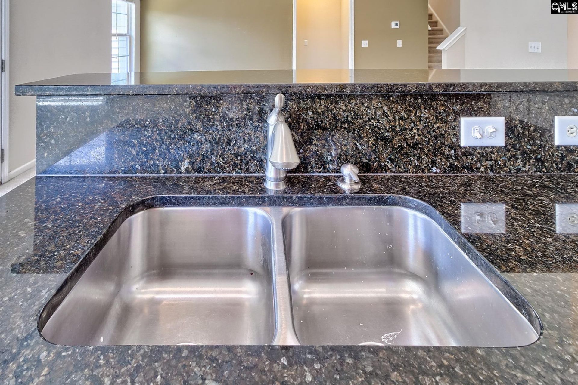 75 Edgerow Court  Photo 16