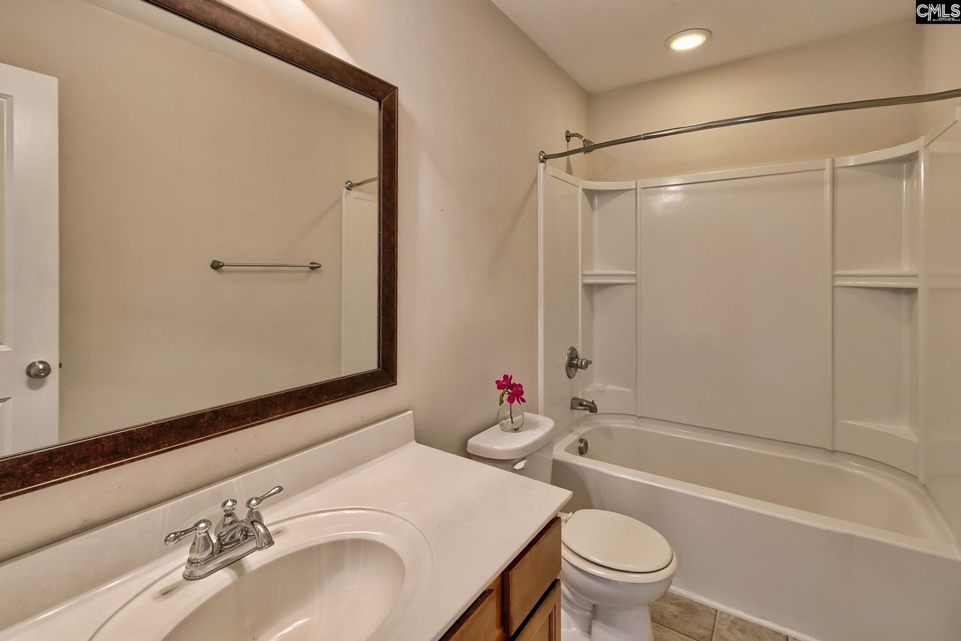 75 Edgerow Court  Photo 28
