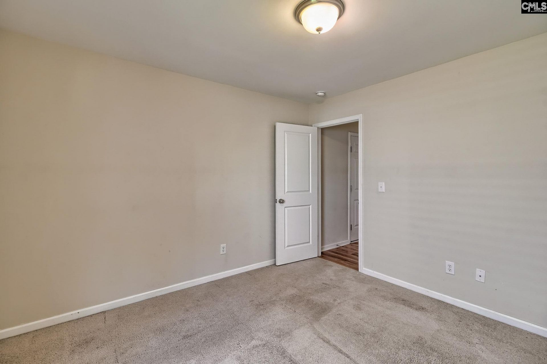 75 Edgerow Court  Photo 29