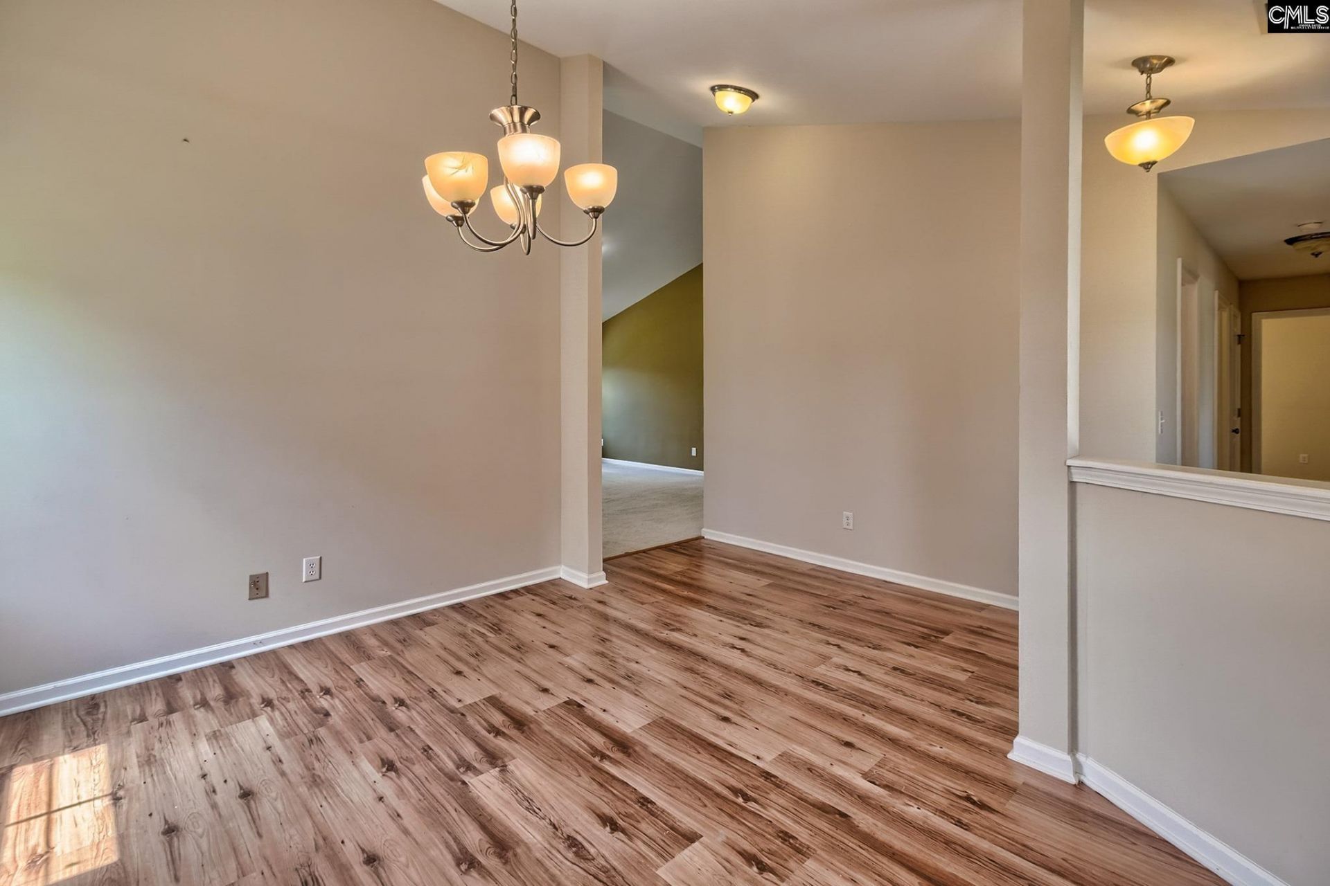 75 Edgerow Court  Photo 5