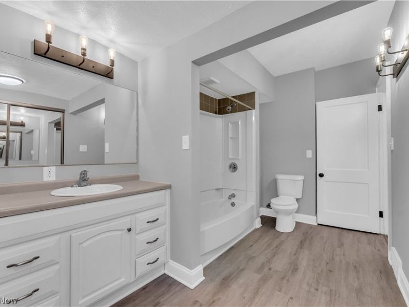 340 E 276th Street, Euclid, OH 44132 Photo 17