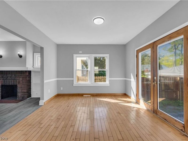 340 E 276th Street, Euclid, OH 44132 Photo 9