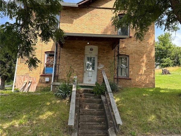 500 4th St, Marianna, PA 15345