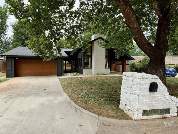 8809 N Kensington Road, Oklahoma City, OK 73132