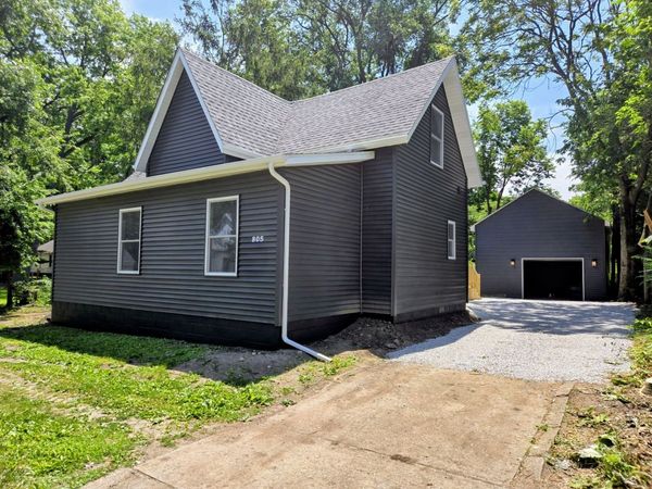805 E California Avenue, Urbana, IL 61801