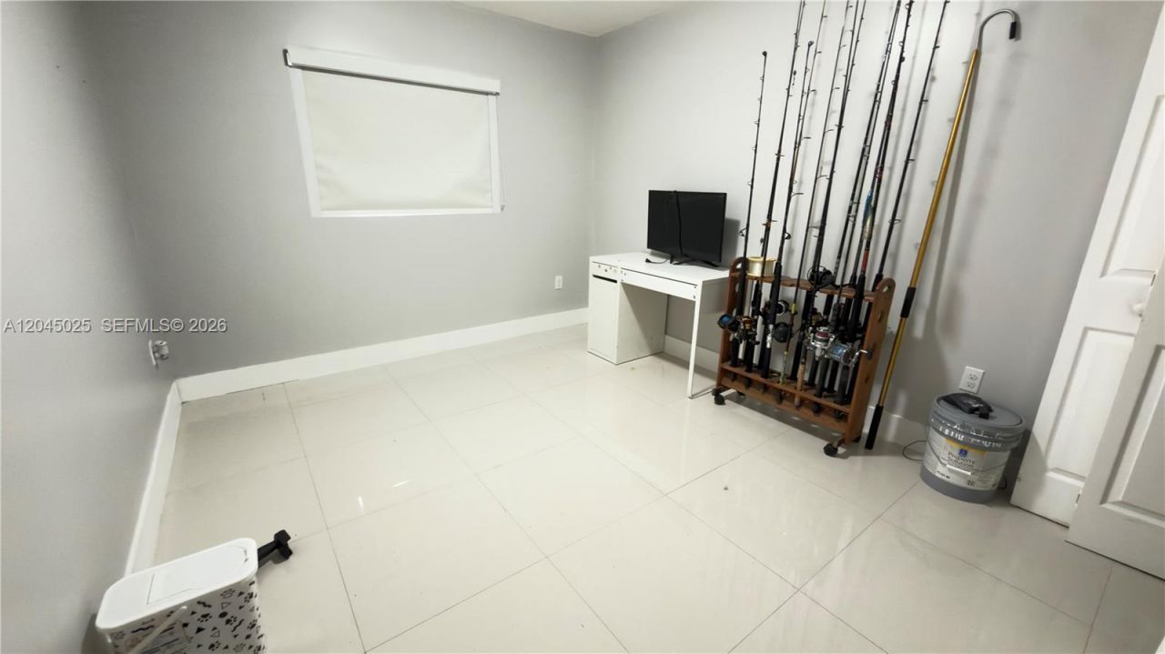 920 NW 65th St , Miami, FL 33150 Photo