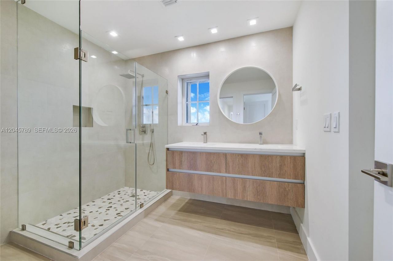 120 Salamanca Ave , Unit PH, Coral Gables, FL 33134 Photo
