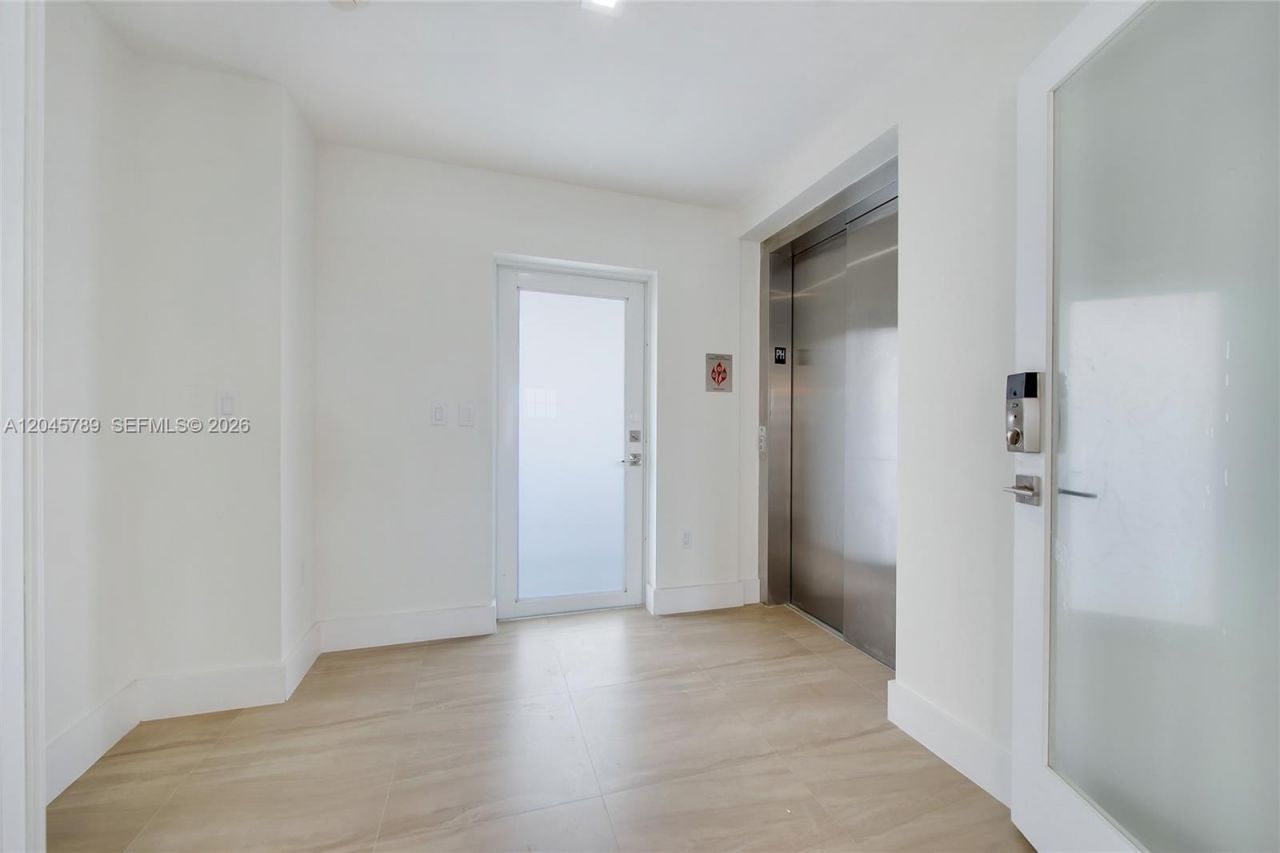 120 Salamanca Ave , Unit PH, Coral Gables, FL 33134 Photo