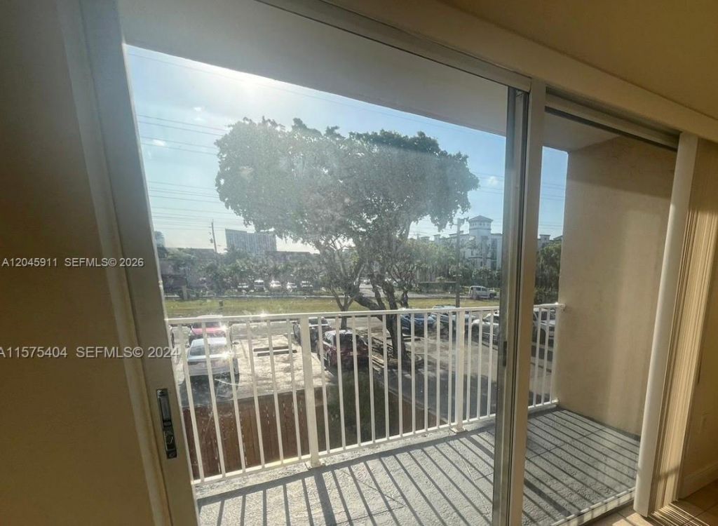 5112 NW 79 Ave , Unit 202, Doral, FL 33166 Photo
