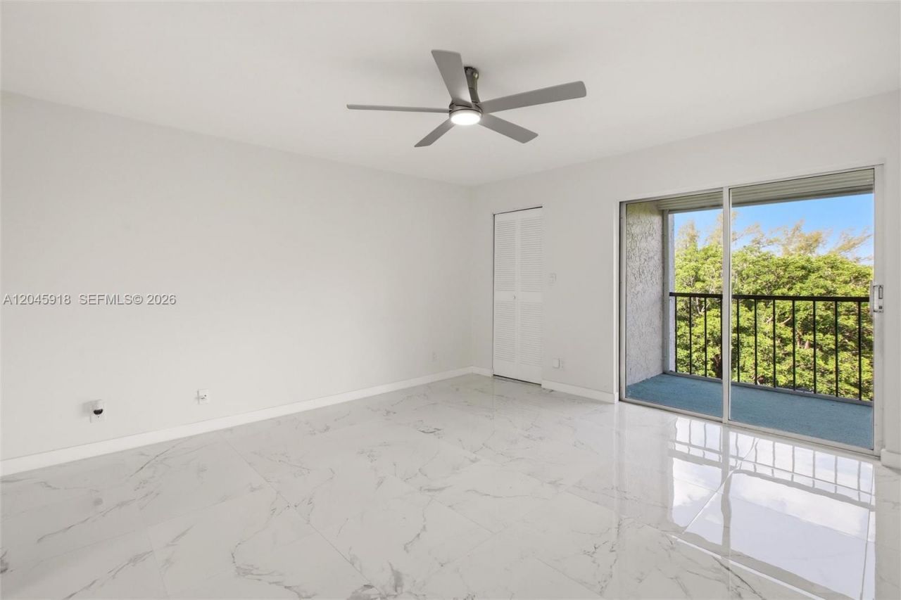 5900 NW 44th St , Unit 605, Lauderhill, FL 33319 Photo