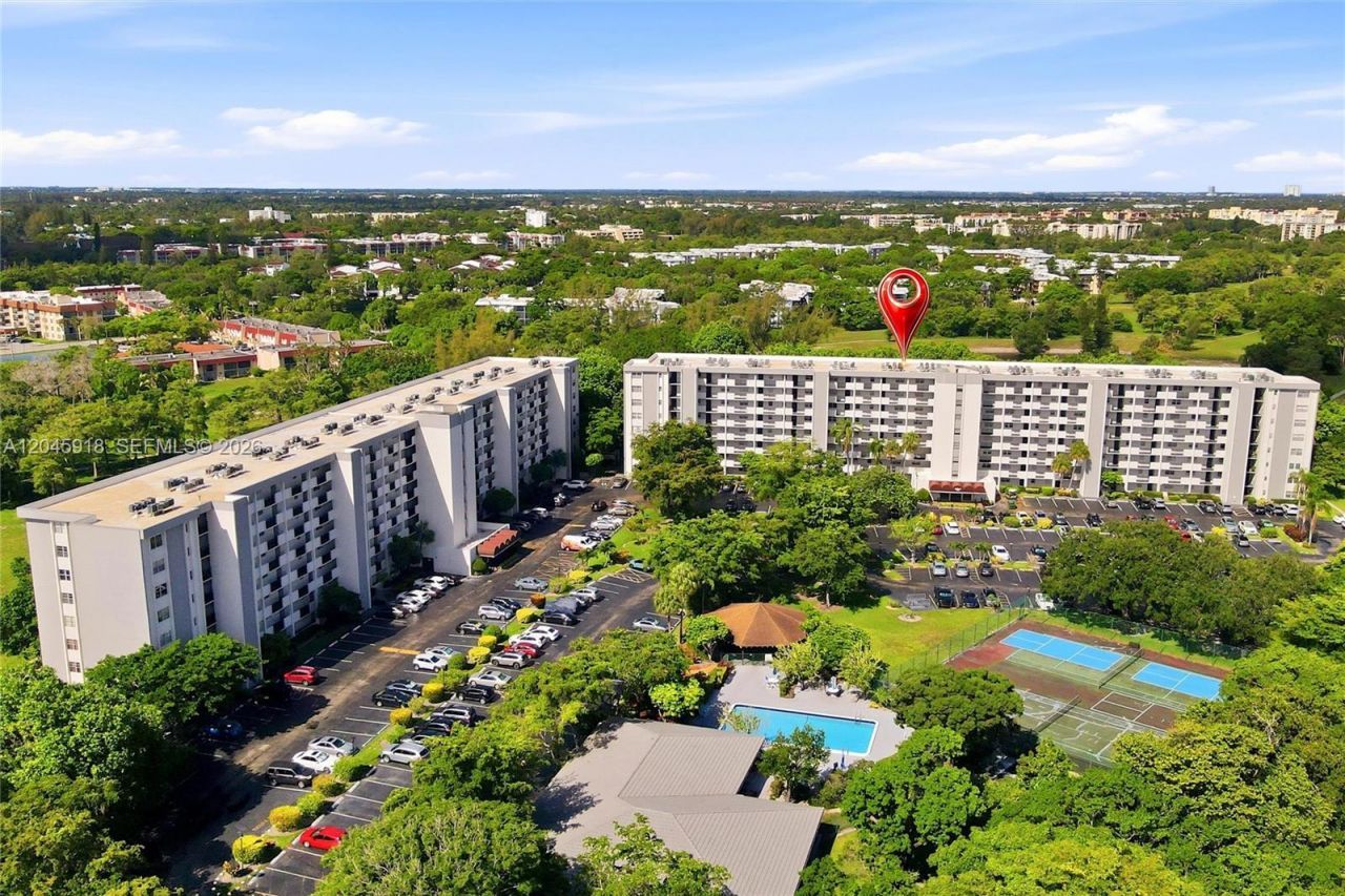 5900 NW 44th St , Unit 605, Lauderhill, FL 33319 Photo