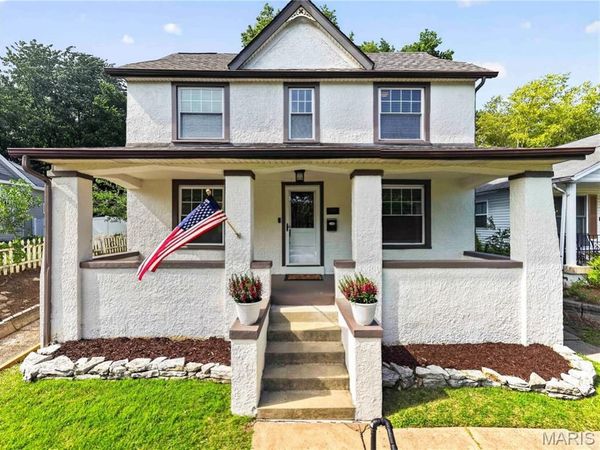 6557 Odell Street , St Louis, MO 63139