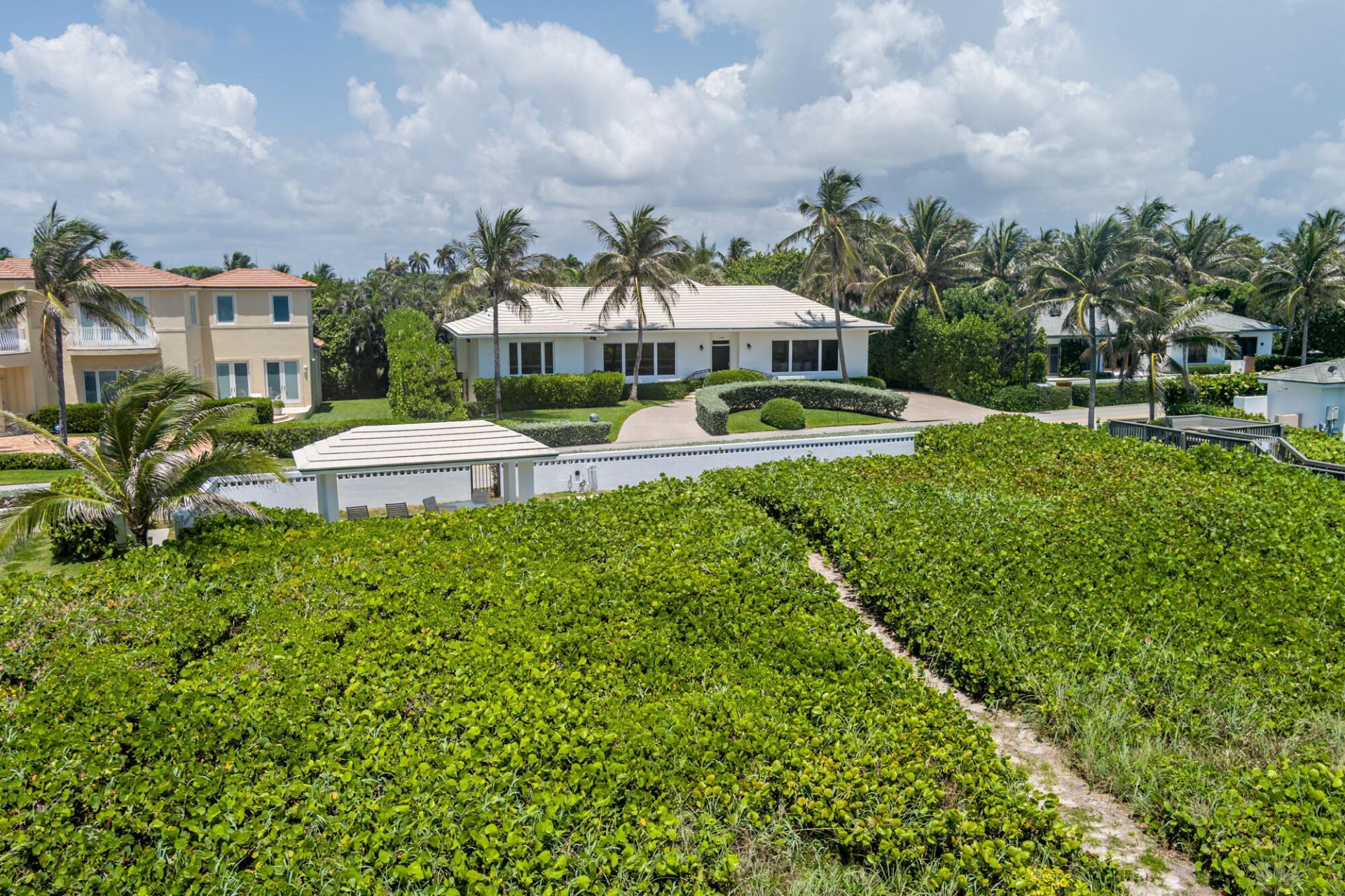 1426 N Ocean Boulevard, Palm Beach, FL 33480 Photo