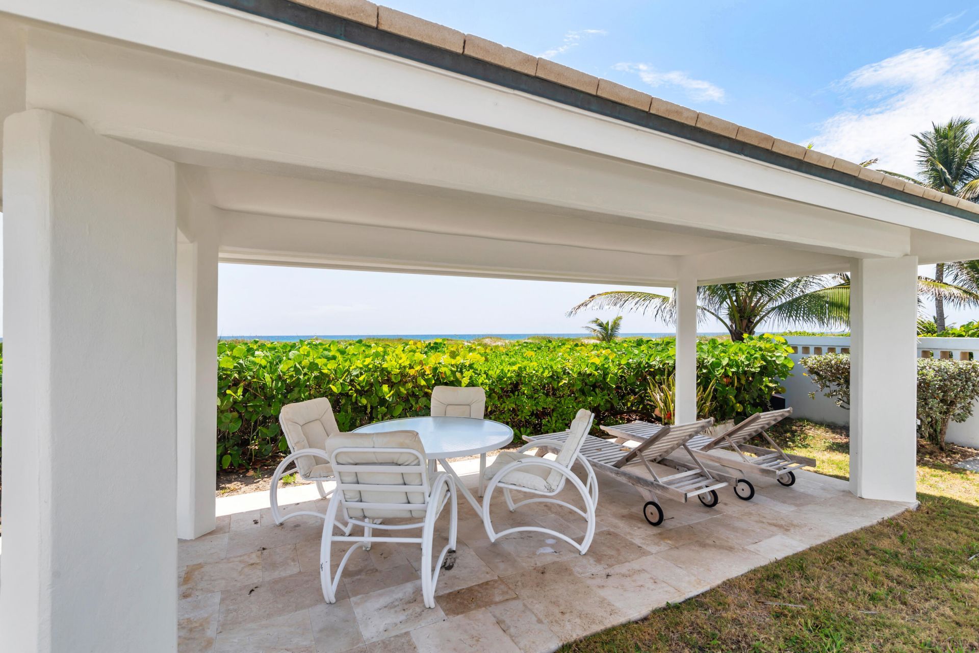 1426 N Ocean Boulevard, Palm Beach, FL 33480 Photo