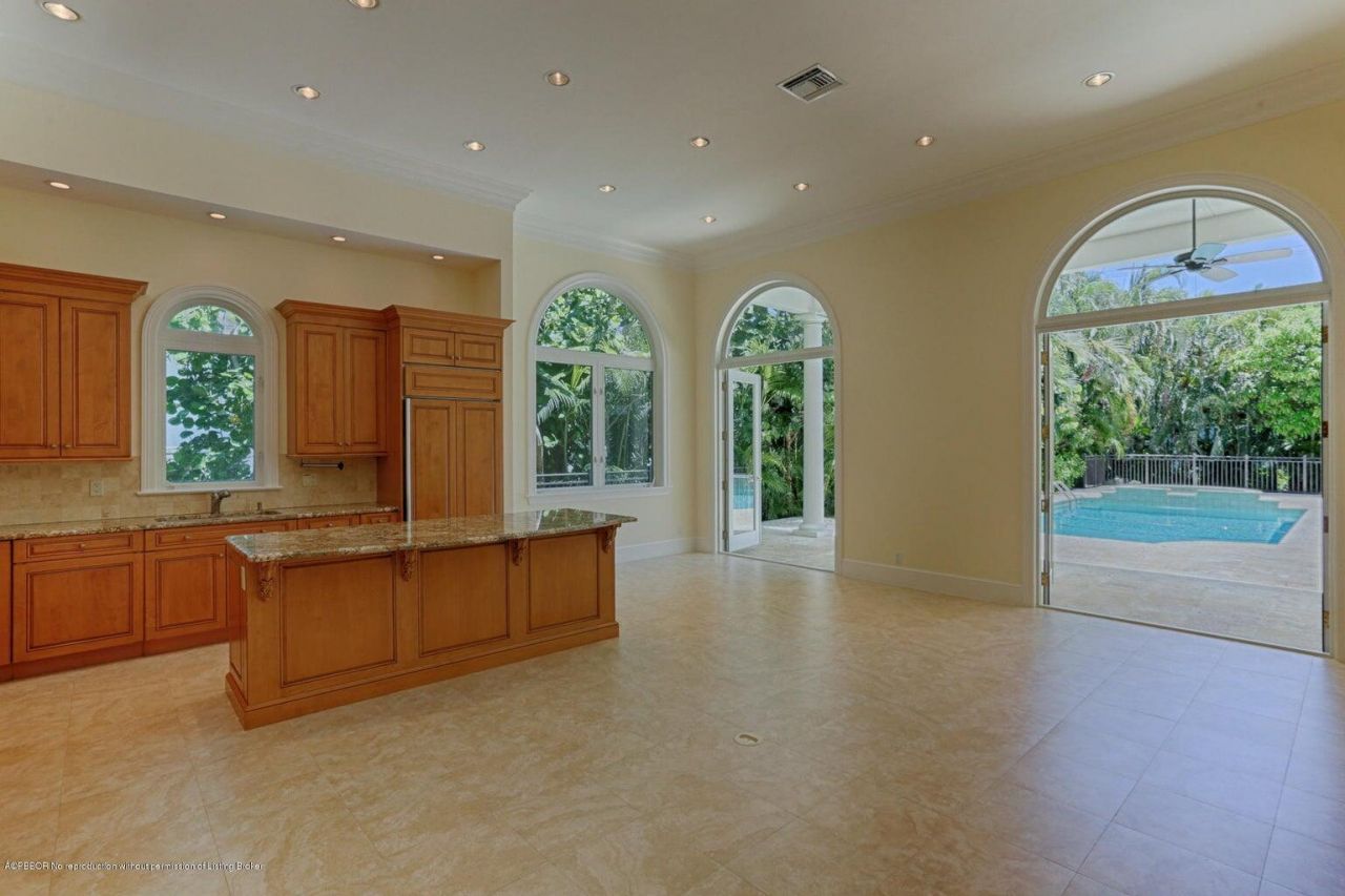 1426 N Ocean Boulevard, Palm Beach, FL 33480 Photo