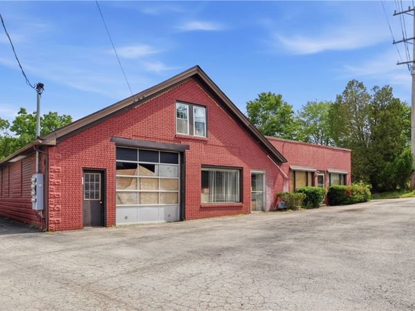 3762 Saxonburg Blvd, Pittsburgh, PA 15238