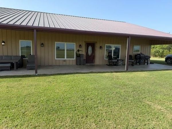 387 Private Road 1452 , Chico, TX 76431