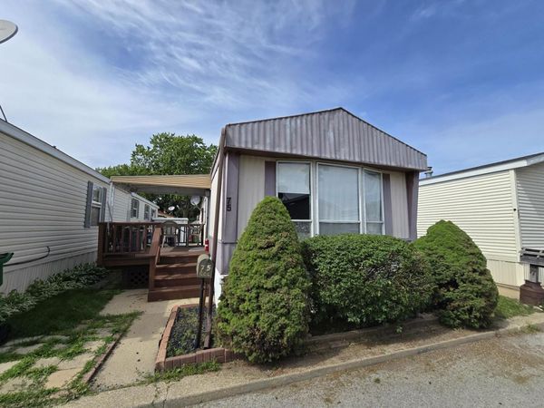 75 Country Club Drive , Countryside, IL 60525