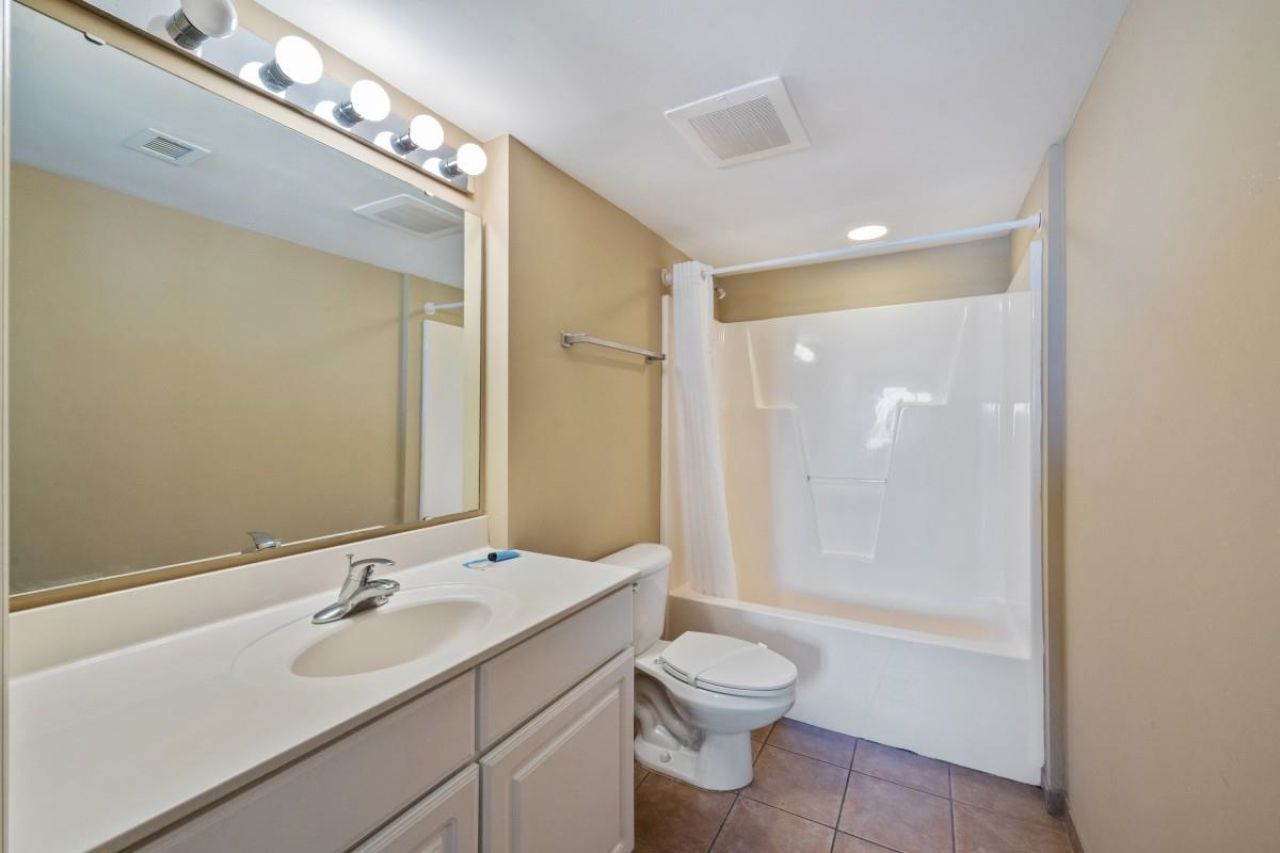 1707 Perrin Dr.  Photo 12