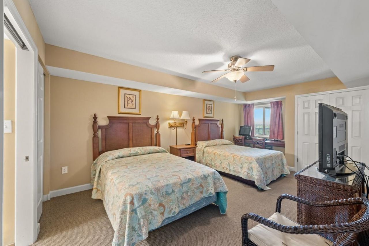 1707 Perrin Dr.  Photo 15