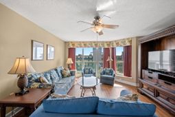 1707 Perrin Dr.  photo 4