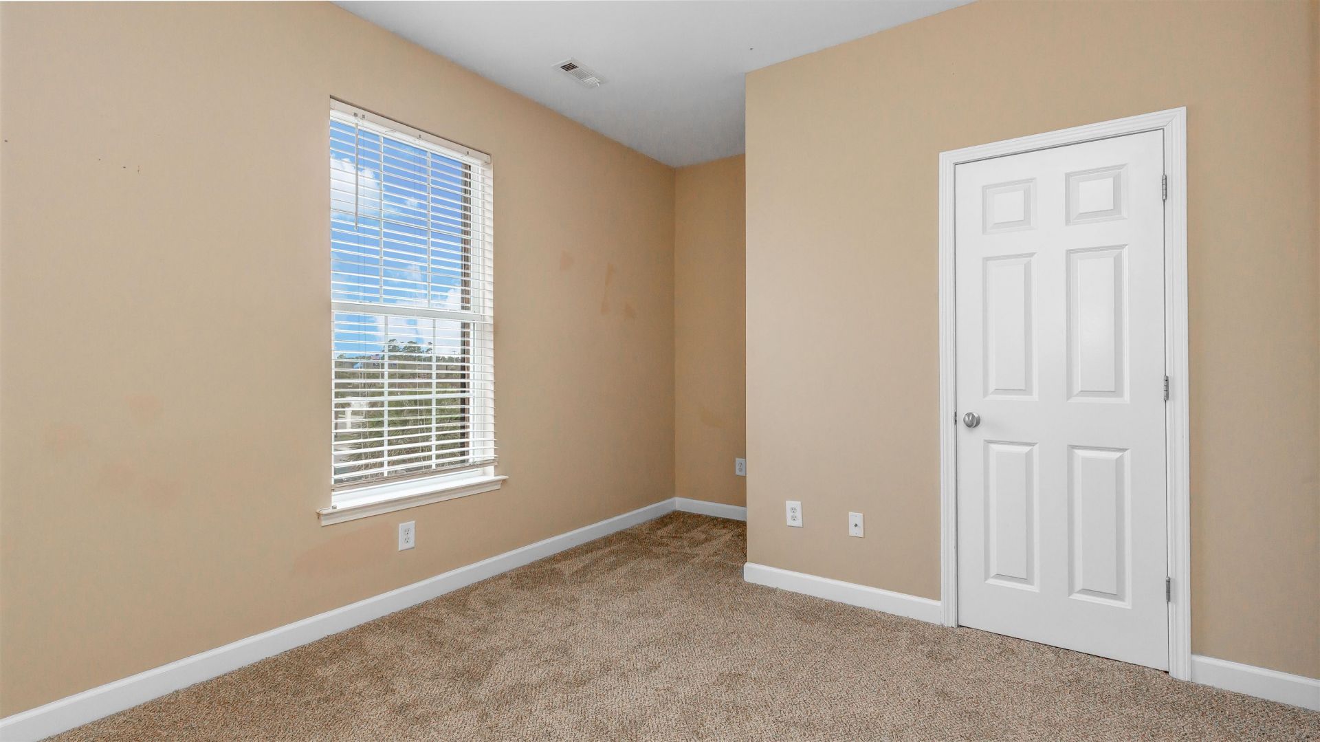 2954 Yancey Way  Photo 23