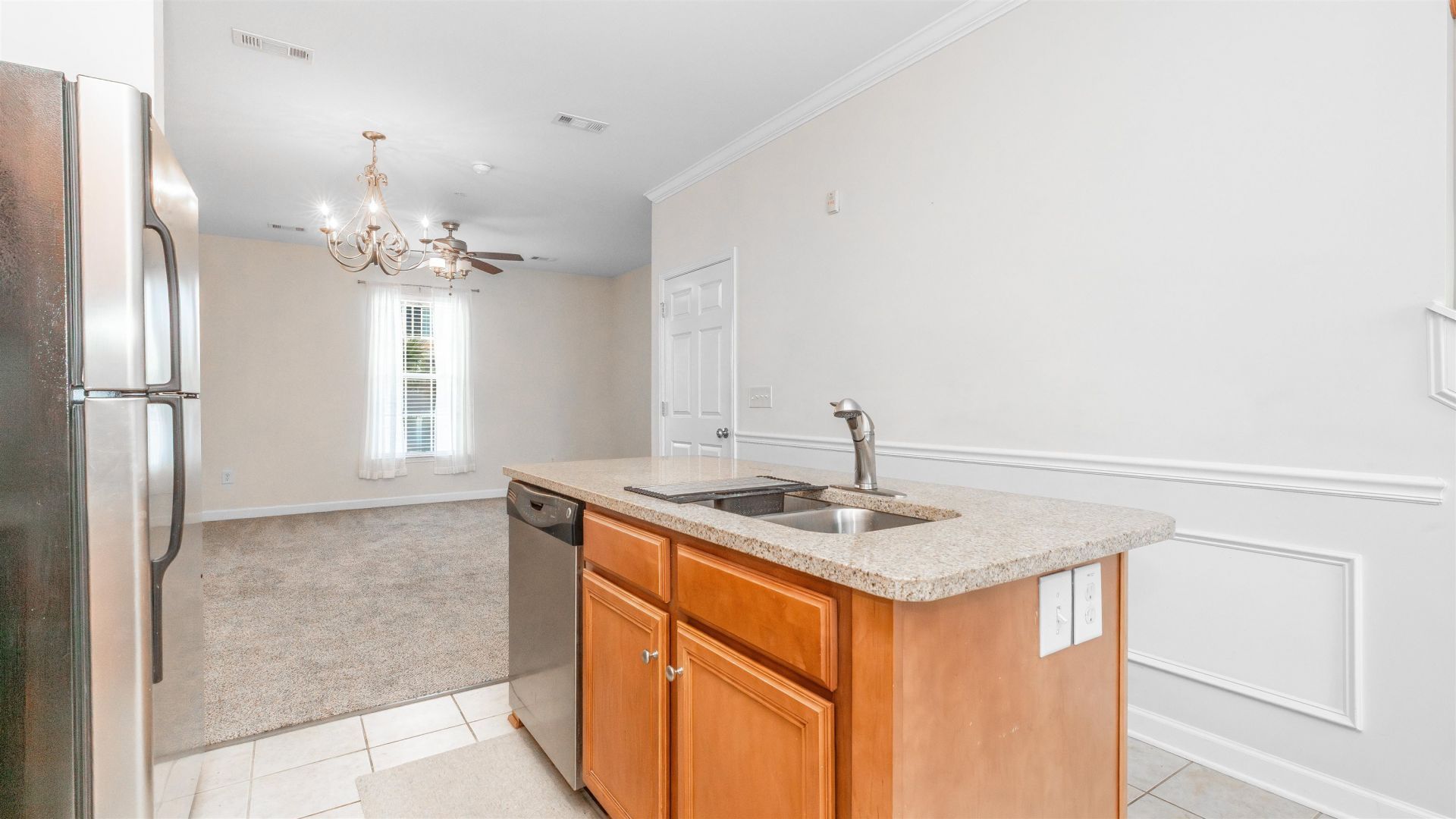 2954 Yancey Way  Photo 9