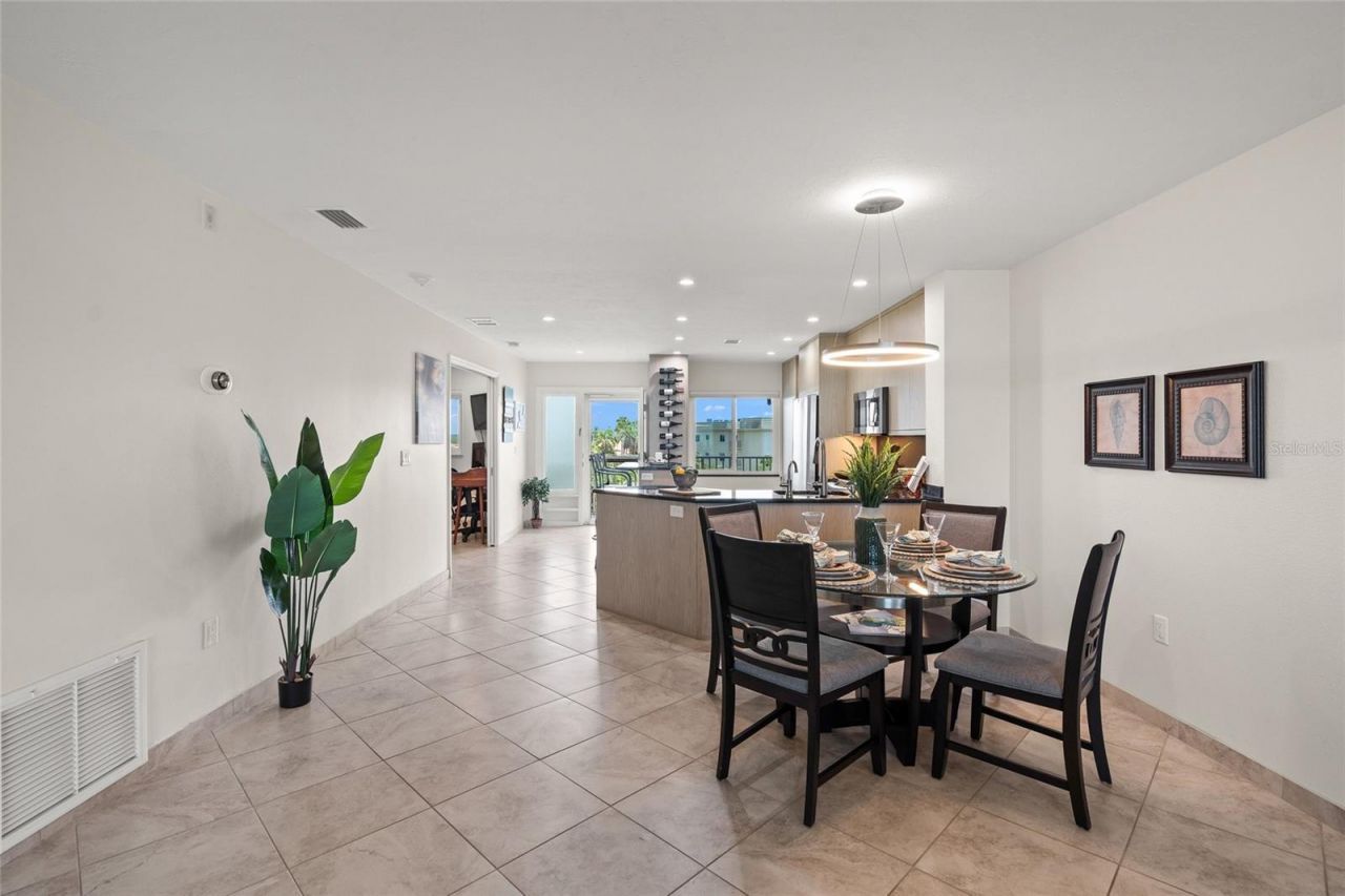 8630 Midnight Pass Road, Unit 502A, Sarasota, FL 34242 Photo