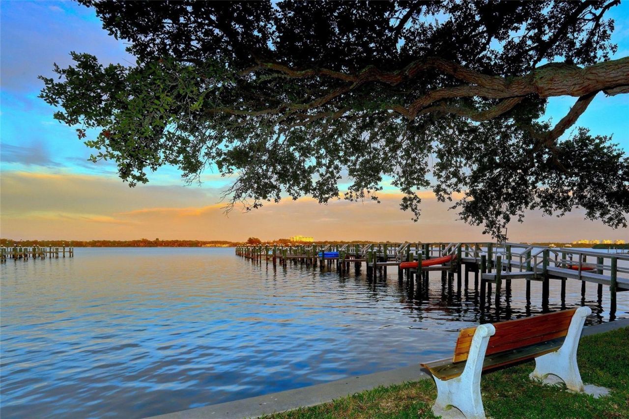 8630 Midnight Pass Road, Unit 502A, Sarasota, FL 34242 Photo