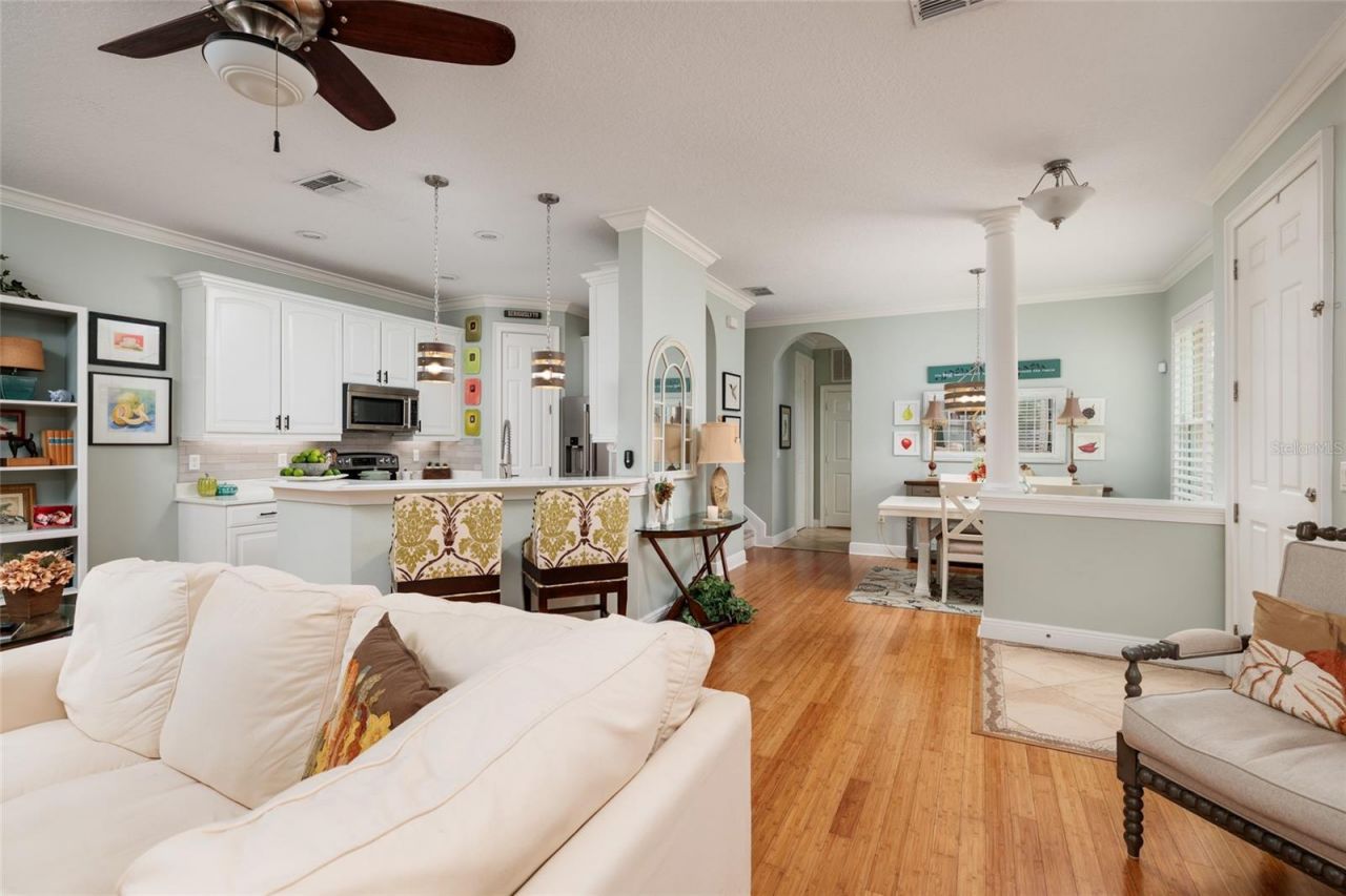 190 Banyan Bay Drive, Saint Petersburg, FL 33705 Photo