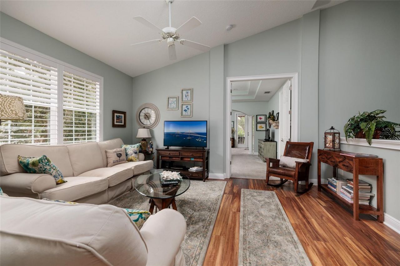 190 Banyan Bay Drive, Saint Petersburg, FL 33705 Photo