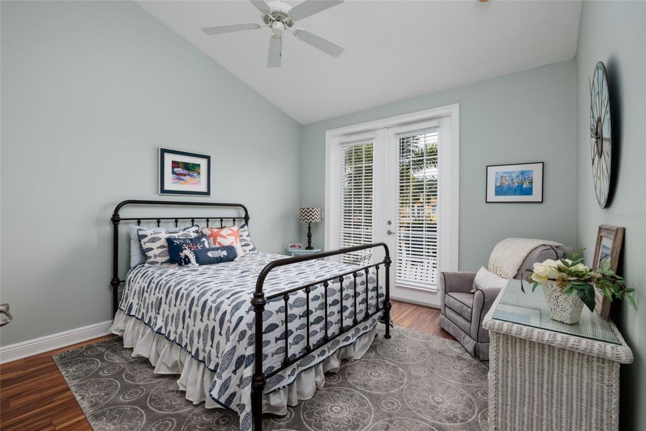 190 Banyan Bay Drive, Saint Petersburg, FL 33705 Photo