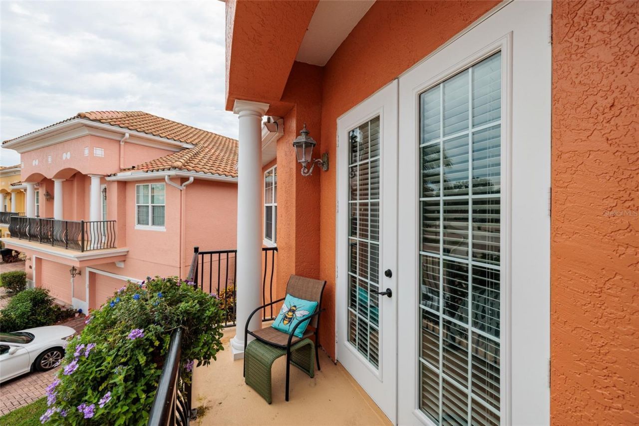 190 Banyan Bay Drive, Saint Petersburg, FL 33705 Photo