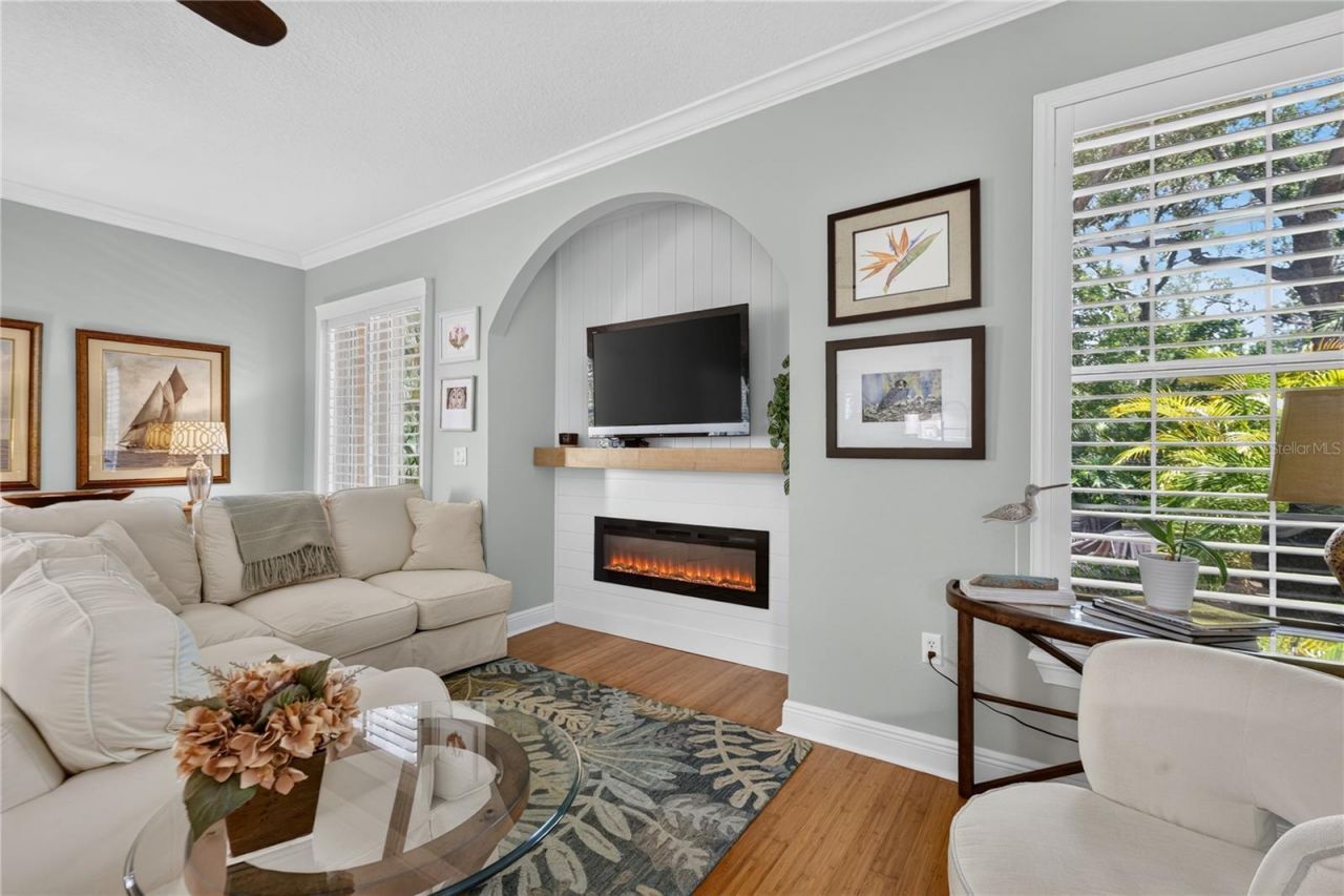190 Banyan Bay Drive, Saint Petersburg, FL 33705 Photo