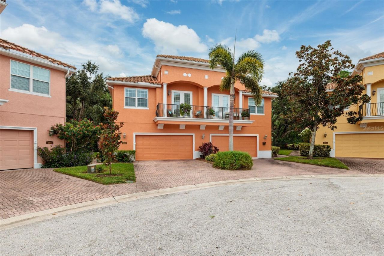190 Banyan Bay Drive, Saint Petersburg, FL 33705 Photo