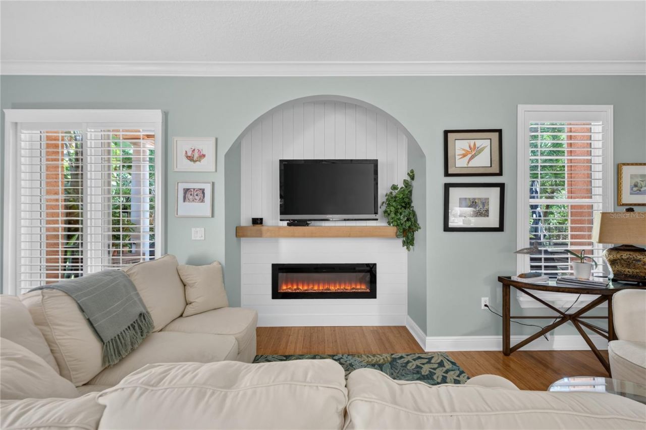 190 Banyan Bay Drive, Saint Petersburg, FL 33705 Photo
