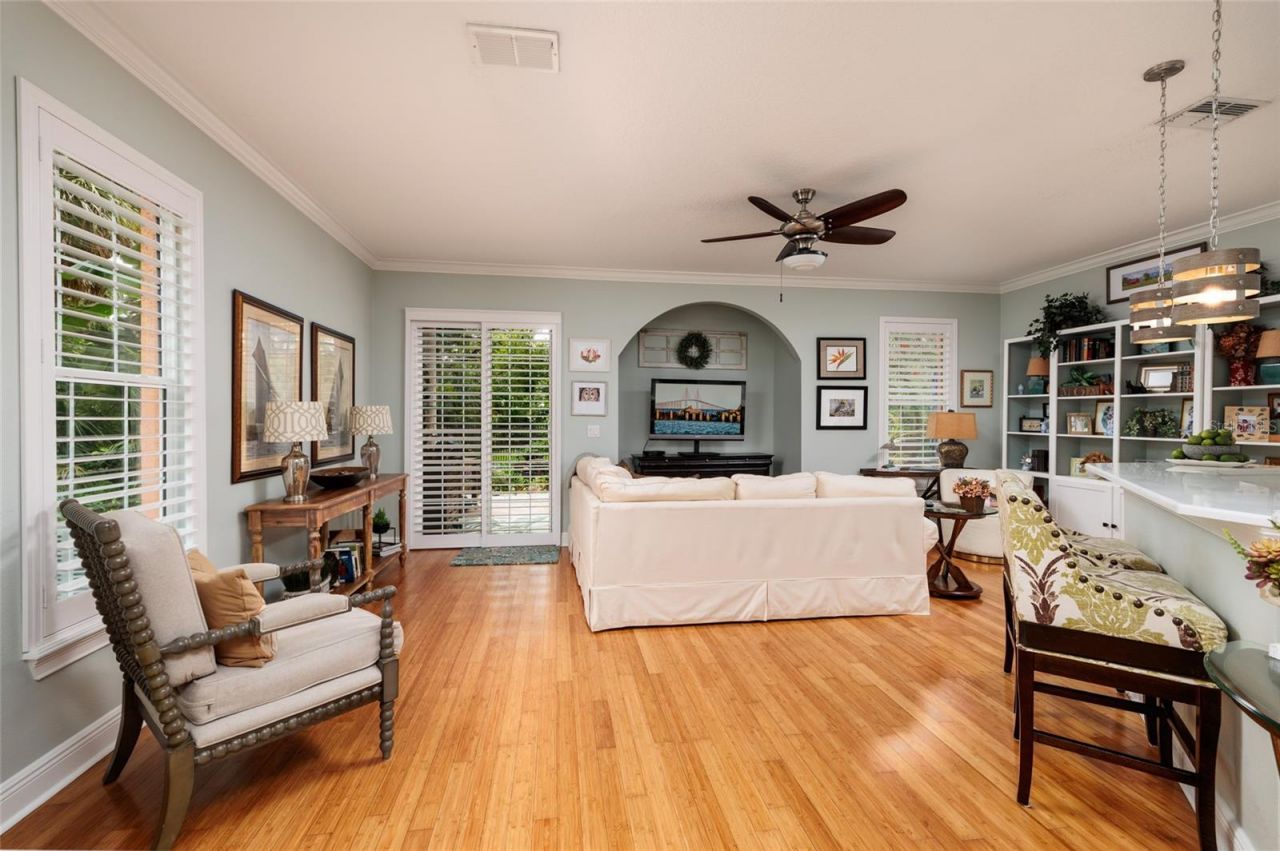190 Banyan Bay Drive, Saint Petersburg, FL 33705 Photo