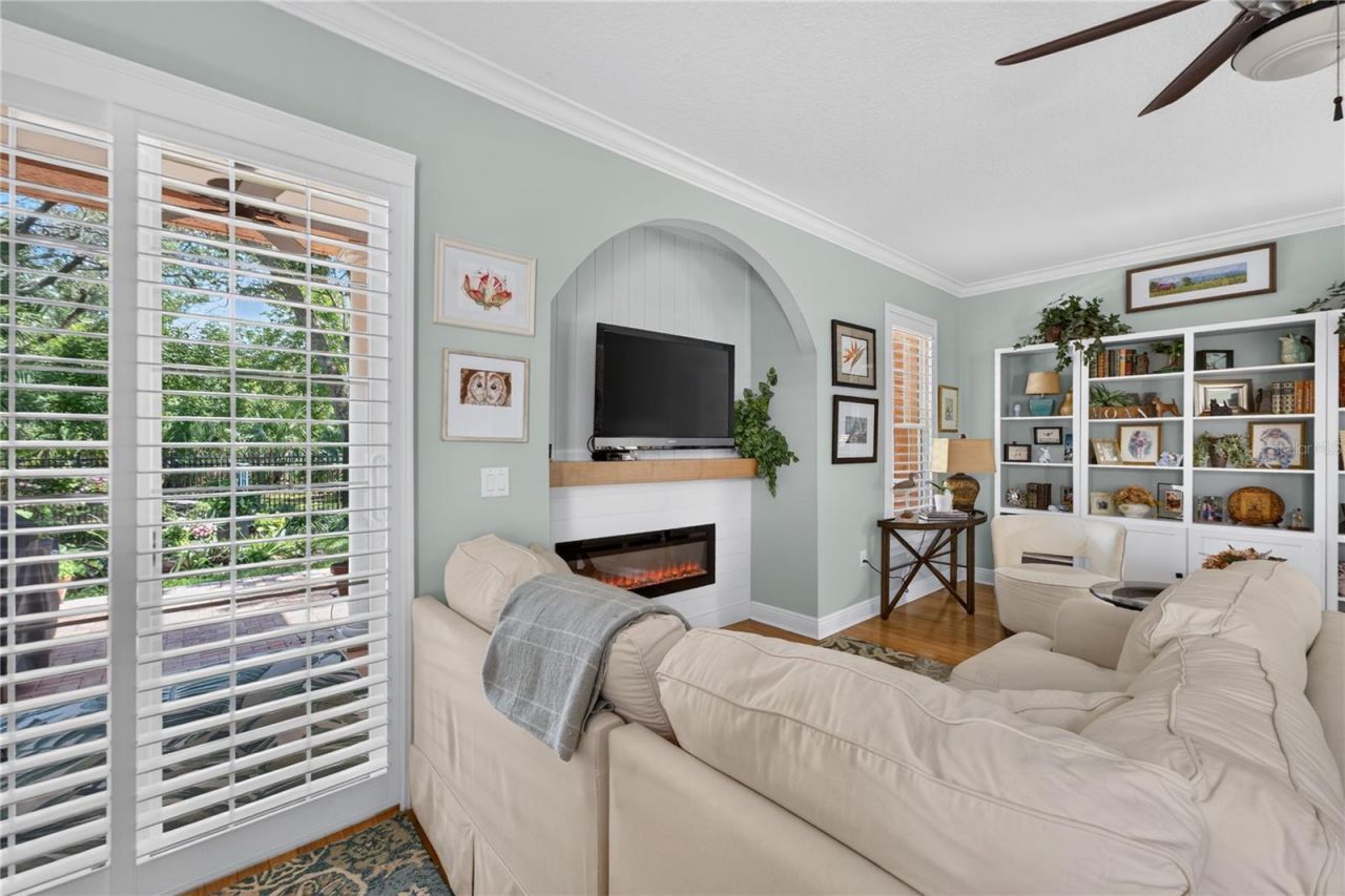 190 Banyan Bay Drive, Saint Petersburg, FL 33705 Photo