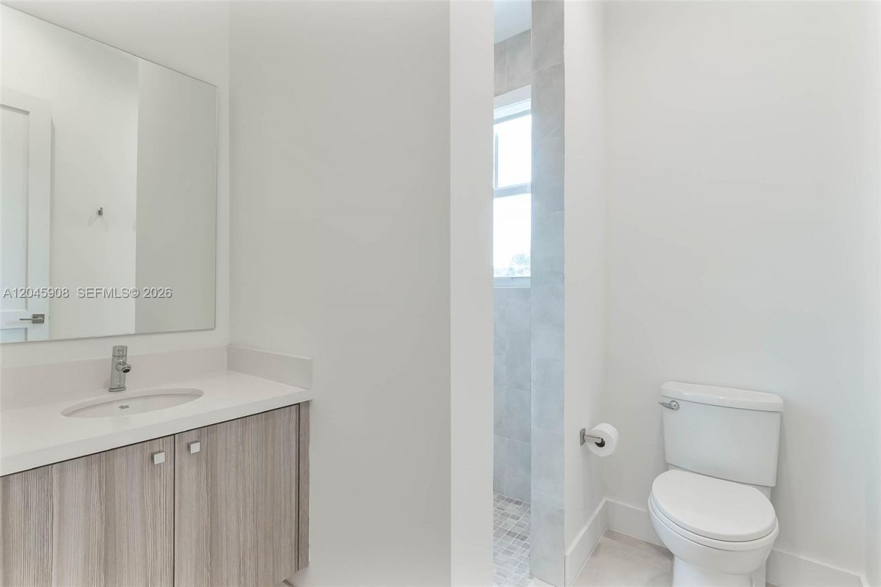 3406 Ponce De Leon Blvd, Coral Gables, FL 33134 Photo