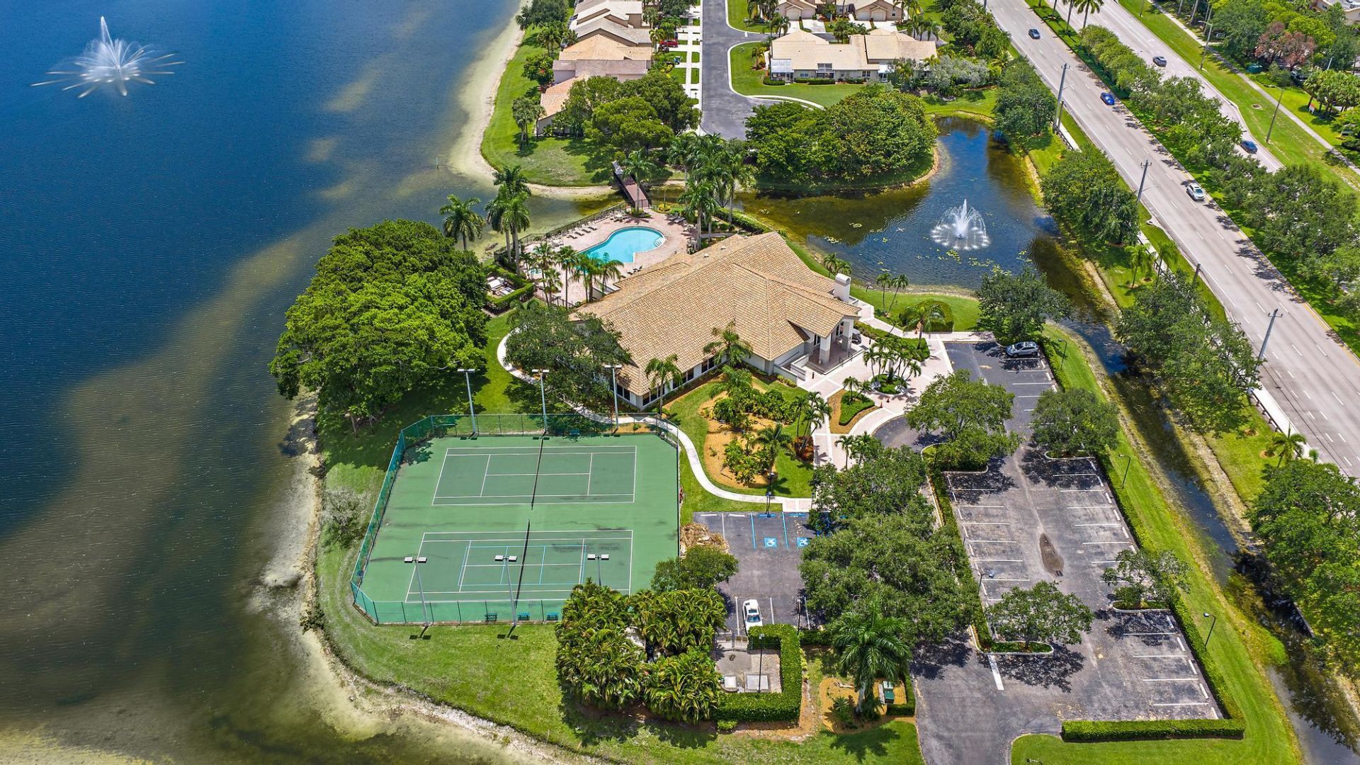 1875 Oak Berry Circle, Wellington, FL 33414 Photo