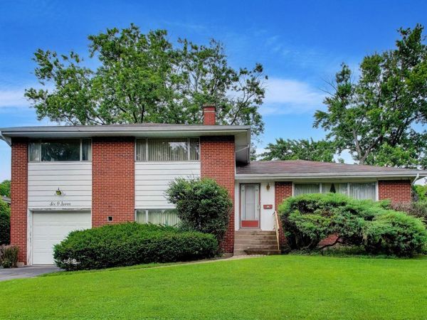 607 S George Street , Mount Prospect, IL 60056