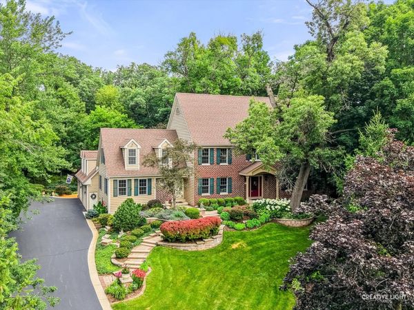 42W264 Hidden Springs Drive , St. Charles, IL 60175