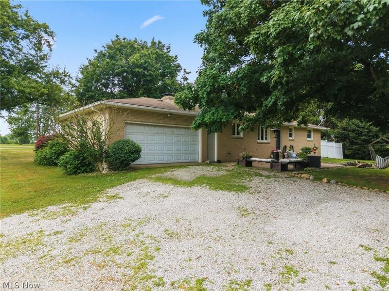 5147 Broadway Avenue NE, Louisville, OH 44641 Photo 5