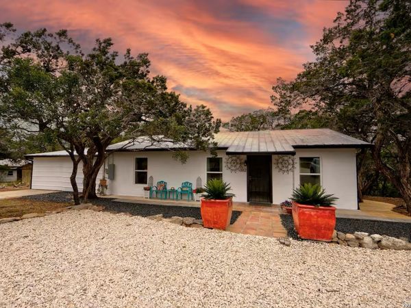 582 Blue Bill Cove Dr., Lakehills, TX 78063