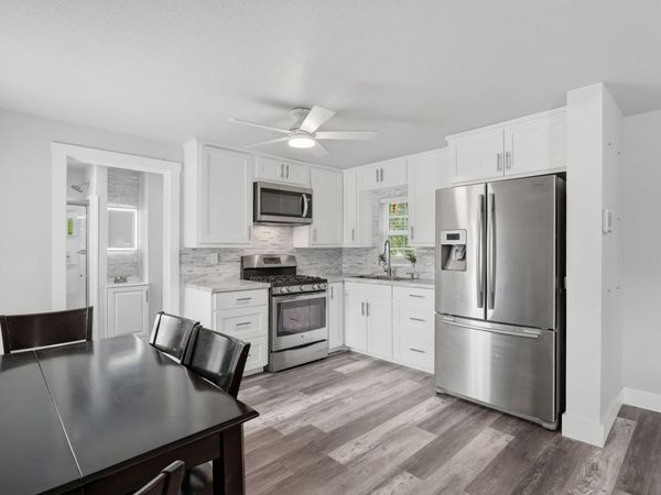 1407 N San Marcos, Seguin, TX 78155